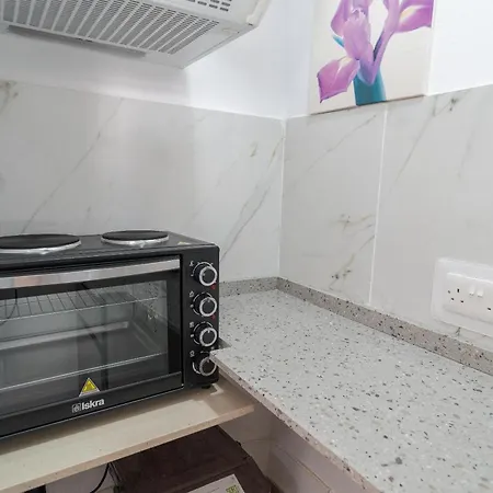 Homes With Wifi & Ac Just Steps To Seafront By 360 Estates Apartmán Gzira
