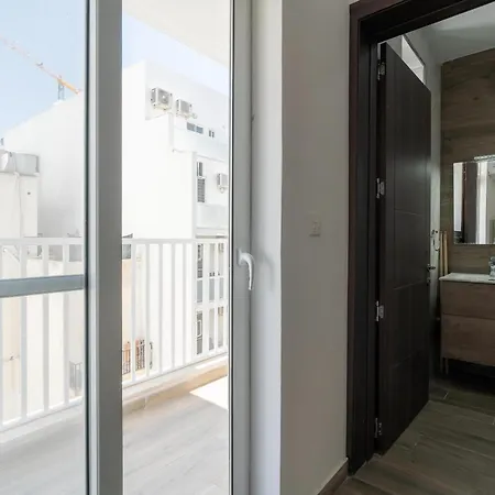 Apartmán Homes With Wifi & Ac Just Steps To Seafront By 360 Estates *