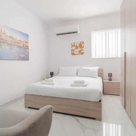 Homes With Wifi & Ac Just Steps To Seafront By 360 Estates Gżira