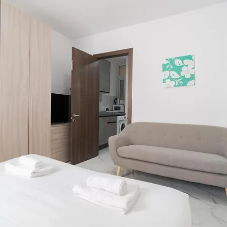 Homes With Wifi & Ac Just Steps To Seafront By 360 Estates Apartmán