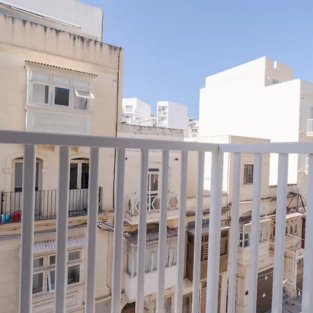 Apartmán Homes With Wifi & Ac Just Steps To Seafront By 360 Estates Gzira
