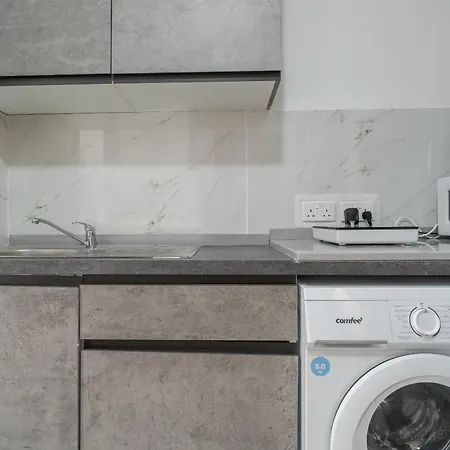 Homes With Wifi & Ac Just Steps To Seafront By 360 Estates *
