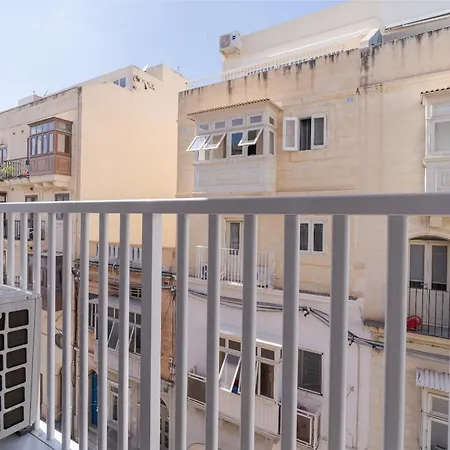 Homes With Wifi & Ac Just Steps To Seafront By 360 Estates