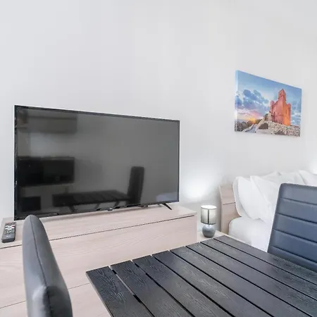 Homes With Wifi & Ac Just Steps To Seafront By 360 Estates * Gzira