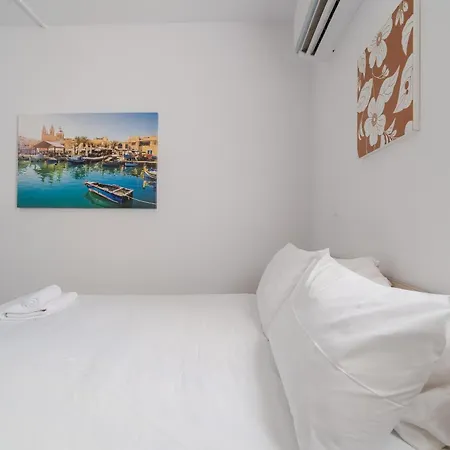 Homes With Wifi & Ac Just Steps To Seafront By 360 Estates Apartment