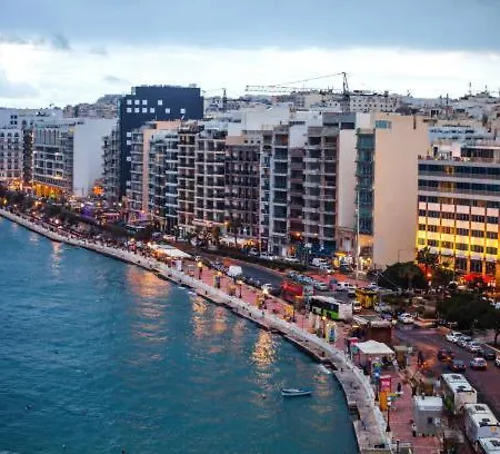Apartment Homes With Wifi & Ac Just Steps To Seafront By 360 Estates *
