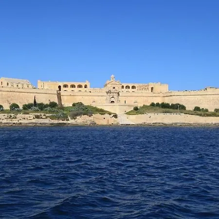 Homes With Wifi & Ac Just Steps To Seafront By 360 Estates * Gzira